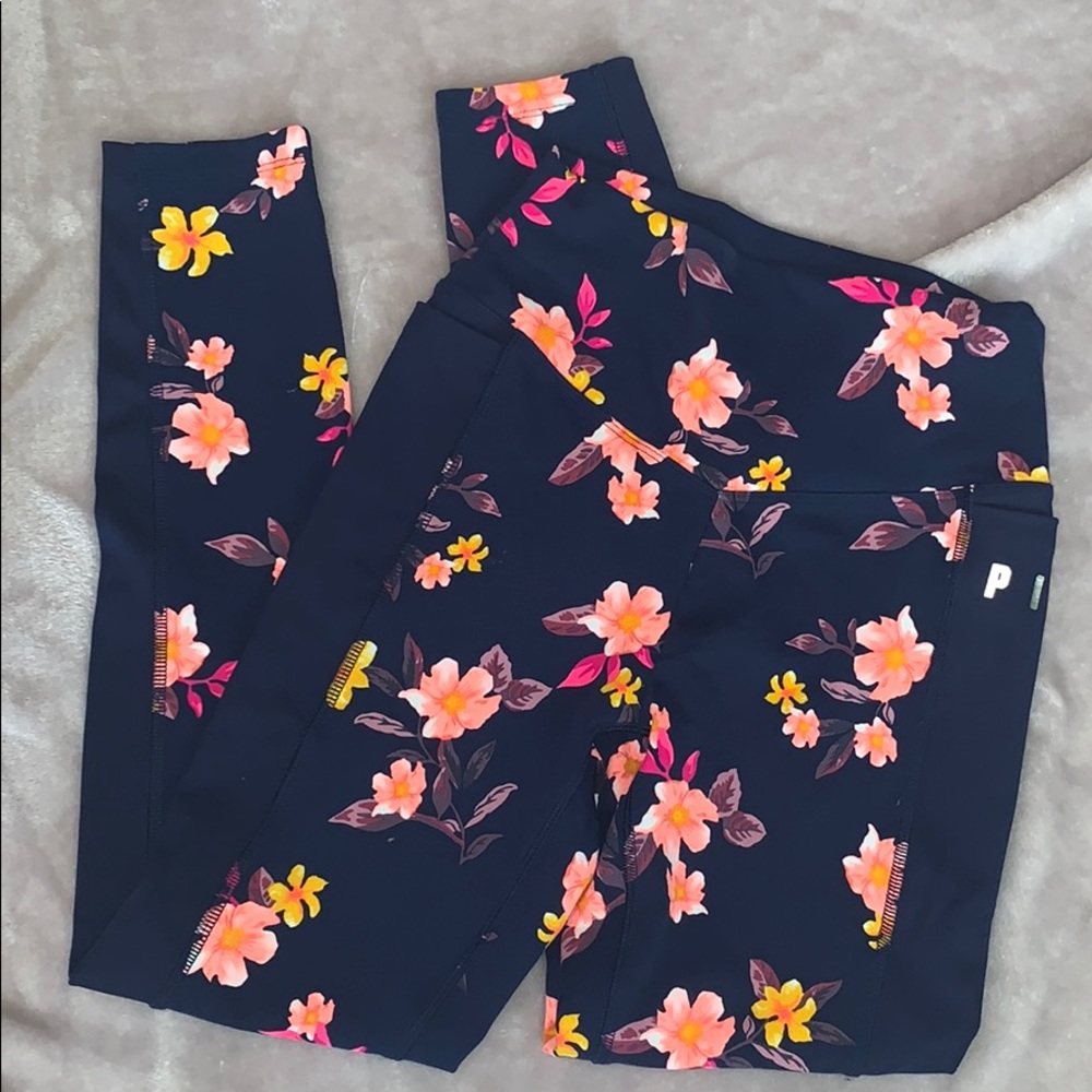 VS Pink Ultimate leggings with pockets👍NWOT